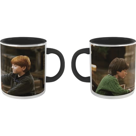Harry Potter Harry And Ron - Playing Chess Mug - Black