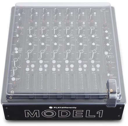 Decksaver PlayDifferently Model 1 Cover - Cover voor DJ-equipment