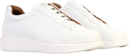 Lage sneakers met veters