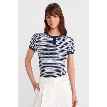 Gestreepte Ribbel Blouse met Knopen aan de Voorkant