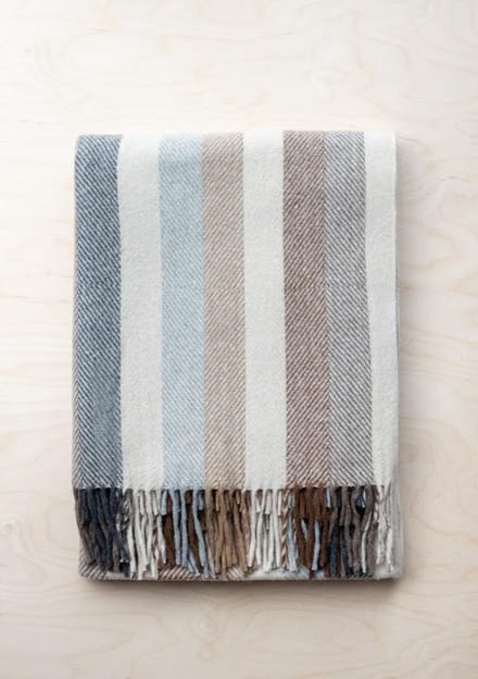 Kniedeken Gestreept Beige - Gerecycled Wol - 72x190 - TBCo Scotland