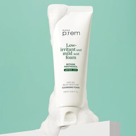 Maak P:REM Safe Me Relief Moisture Soothing Cleansing Foam 250ml white