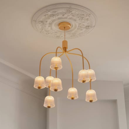 Nuura LED kroonluchter Asteea 9, Ø 66 cm, messingkleurig/helder