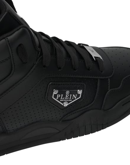 Mid-Top Sneakers Street