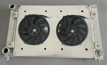 Aluminium Radiator - Motor Koeler - Auto Motor - Inclusief Ventilator - 430mmx308mmx40mm - Aluminium