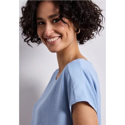 Shirt met boothals en schouderdetails