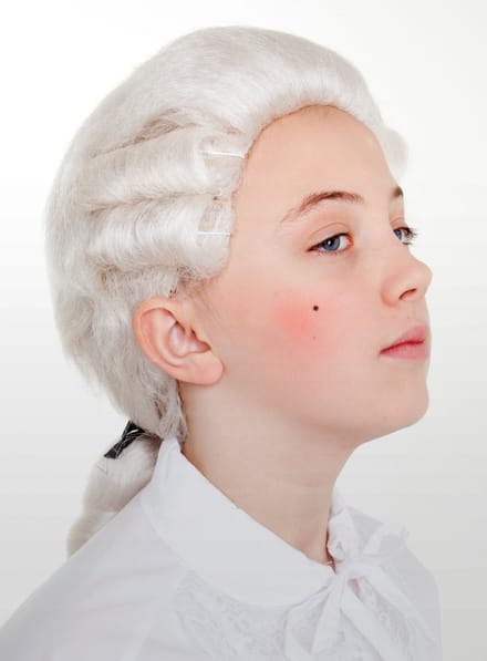 Barok Kinderpruik Met Vlecht