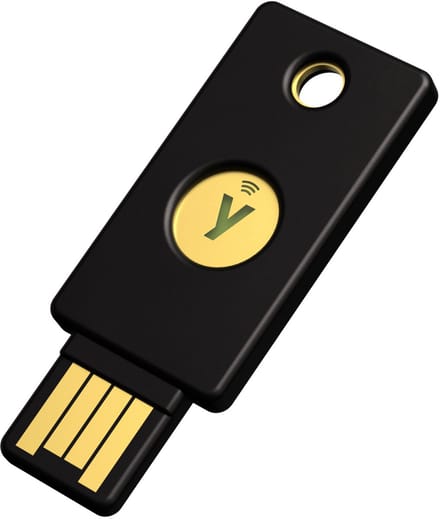 Yubico Passwordmanager USB-stick YubiKey 5 NFC FIPS Zwart/goud 5060408464229