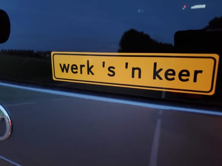 auto sticker | werk 's 'n keer | maat M | 300x60mm | Reflecterend