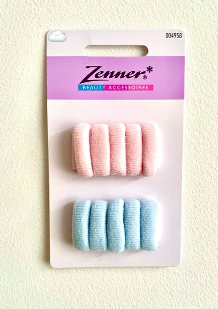 Licht roze /blauwe badstof elastiekjes