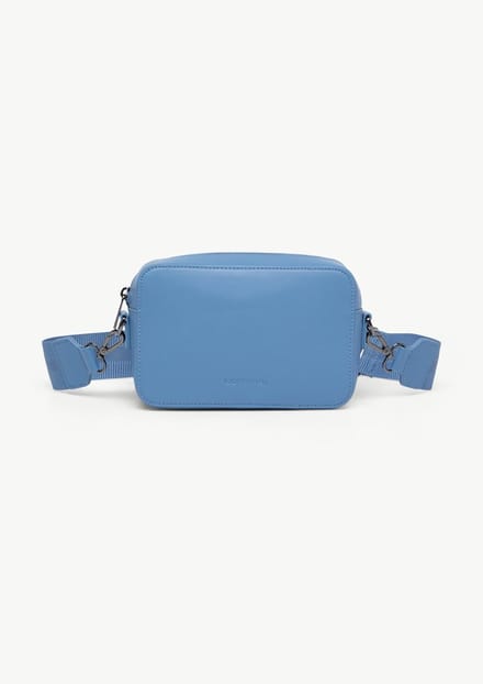 comma Crossbody