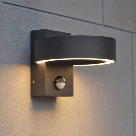 Lucande LED buiten wandlamp Nirella, zwart, CCT, sensor