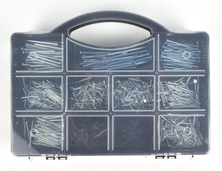Robust Nagelset 470G