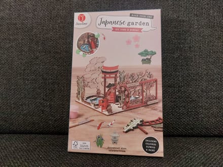 Houten Knutselset | Maak je eigen Japanse Tuin - Koi Pond & Bonsai | Inclusief verf