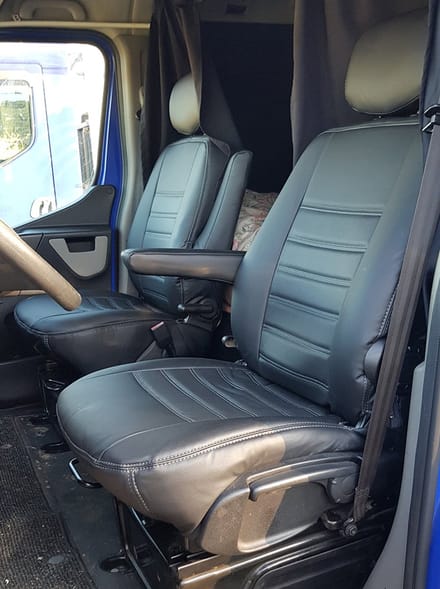 Pasvorm stoelhoezen Renault Master 2010-2024 - Kunstleer zwart