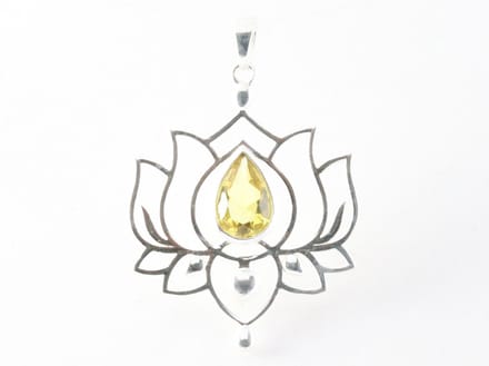 Opengewerkte zilveren lotus hanger met citrien