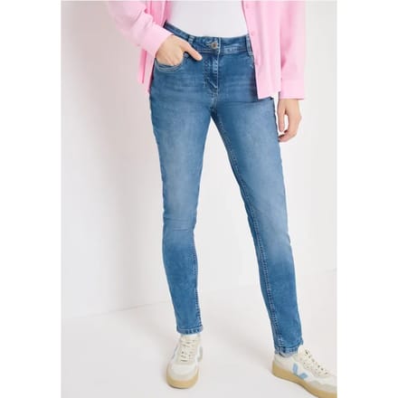 Straight Legs jeans