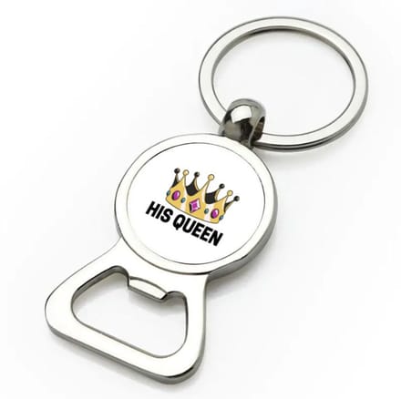 Akyol - his queen flesopener - Verjaardag - haar - hem - grappige tekst - 9 bij 3 cm