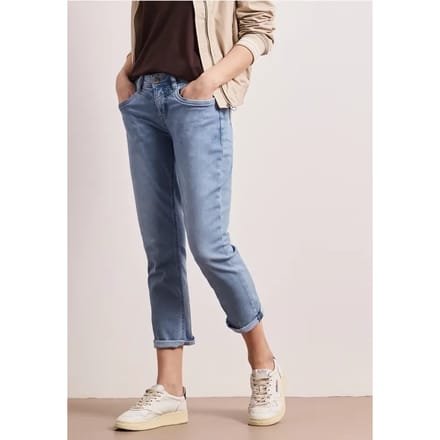 7/8 Slim Leg jeans in casual fit