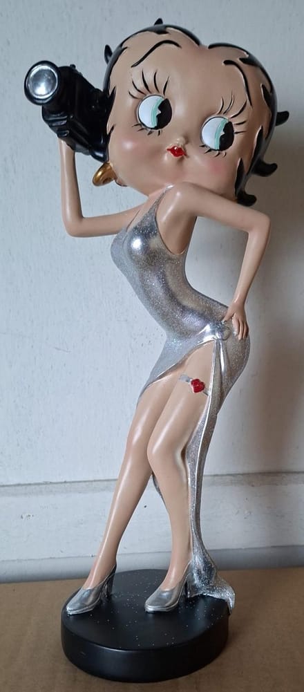 Betty Boop "Hollywood Glamour" met Camera – Luxe beeld – 36 cm hoog – Polystone