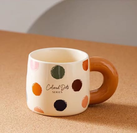 Mok - 480ml - Bruin - Met Gekleurde Oor - Inclusief Geschenkverpakking