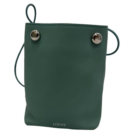 Loewe Pebble Pouch Bag in Groene Kalfsleer