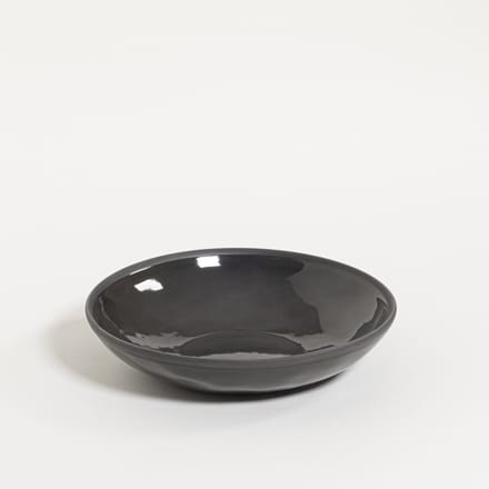The Table Amsterdam Atelier Pasta bord - Black Olive - Ø 22,5 cm - Zwart