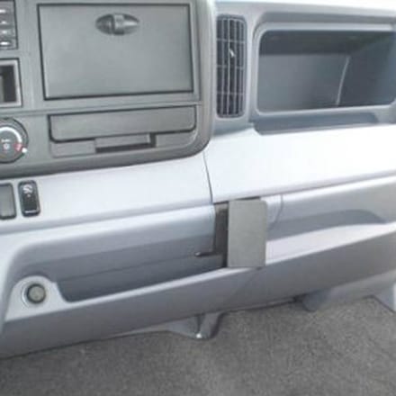 Brodit ProClip houder geschikt voor Mitsubishi Fuso Canter 2010-2019 Angled mount