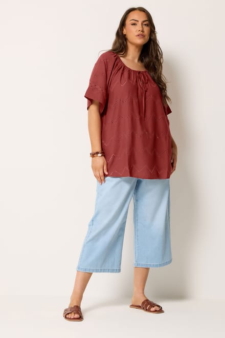 Yours Rode Blouse Met Engelse Borduursels En Striksluiting In De Hals Size 42