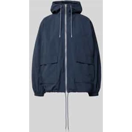 Jack met capuchon en klepzakken