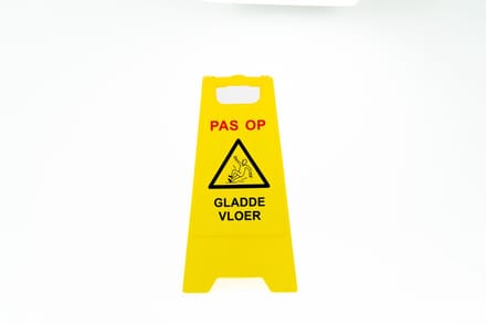 Pas Op Gladde Vloer