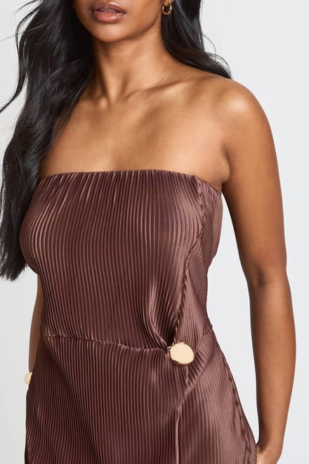 boohoo Dames Plisse Knoop Voorkant Kolom Maxi Jurk | Chocolate | Maat: 14