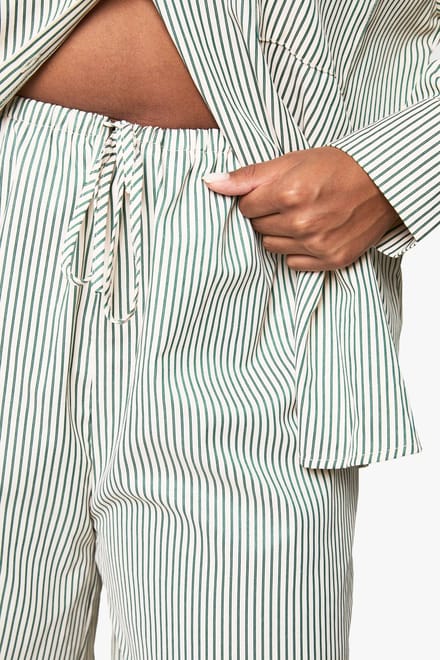 boohoo Dames Plus-geweven gestreepte elastische broek met wijde pijpen | Groente | Maat: 44