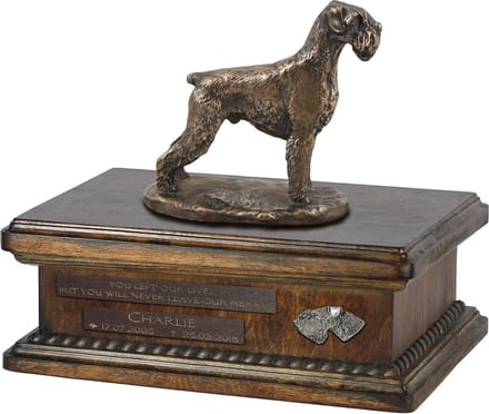 Persoonlijke houten urn voor schnauzer met beeldje van hond