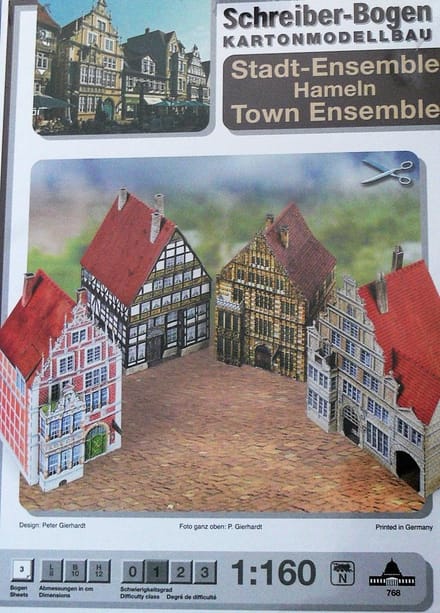 bouwplaat, modelbouw in karton, stads gebouwen, schaal 1/160