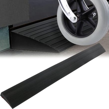Drempelhulp Rubber 90 cm Breed Antislip voor Rolstoel en Scooter