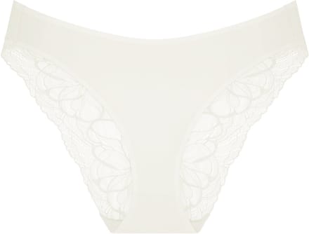 Triumph Tai-Slip Red Label Body Make-Up Illusion Lace