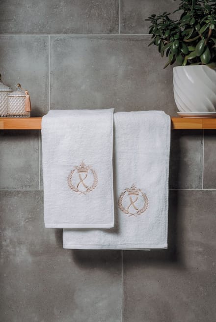 Embroidered Towel / Personalized Towel / Monogram towel / Beach Towel - Bath Towel White Letter X 50x70
