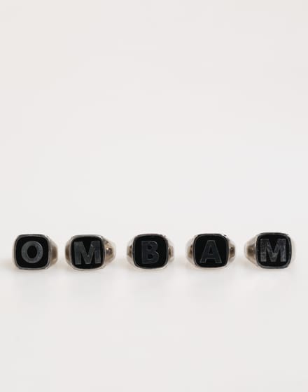 Initiële Letter Zilveren Ring