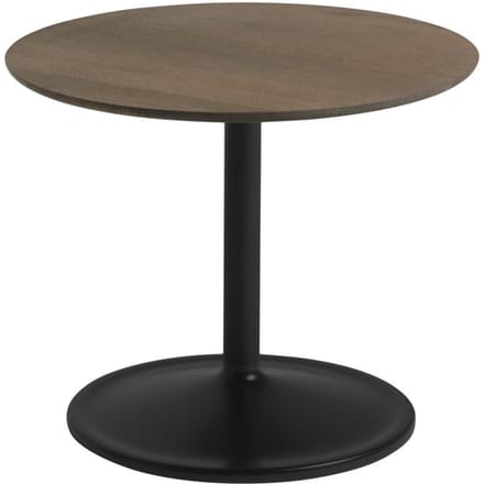 Muuto Soft Side Tafel laag - massief eiken gerookt/zwart - Ø48