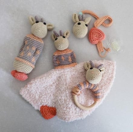 Haakpakket baby set giraf Lola