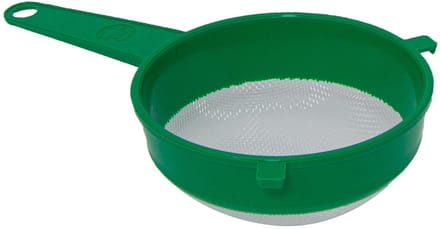 Kunststof Zeef met Handvat - 16cm