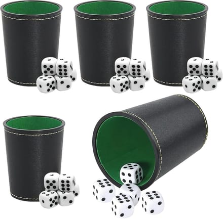 Set van 5 leren dobbelbekers met 25 dobbelstenen voor spelavonden