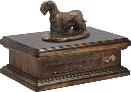 Persoonlijke urn voor Cesky Terrier met beeldje en houten design