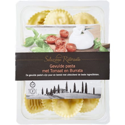 Gevulde pasta met tomaat en burrata
