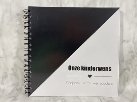 Studijoke - Invulboek 'Onze kinderwens' ZWART + gratis fertiliteitsschrift twv €9,5