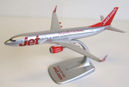 schaalmodel vliegtuig Jet2.com Boeing 737-800 schaal 1:200 lengte 19,75cm