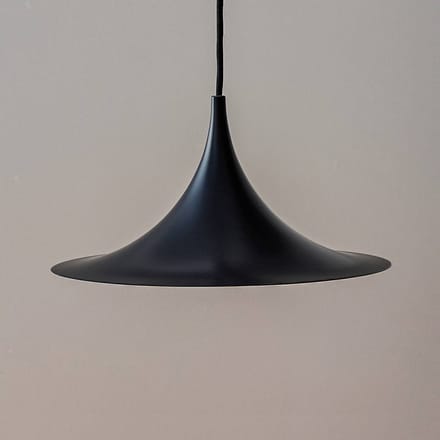 Gubi - Semi Hanglamp - Ø30 cm - zwart