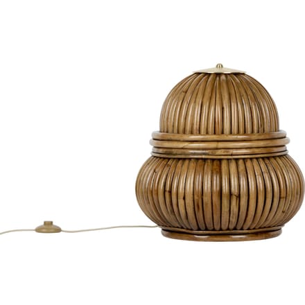 Gubi Bohemian 72 tafellamp, rotan, hoogte 45 cm