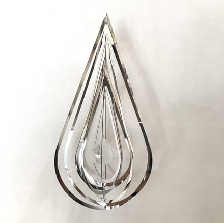 Cosmo Spinner - ca. 5" / 8X16X8CM.TEARDROP.TRAAN.windspinners Nature's Melody